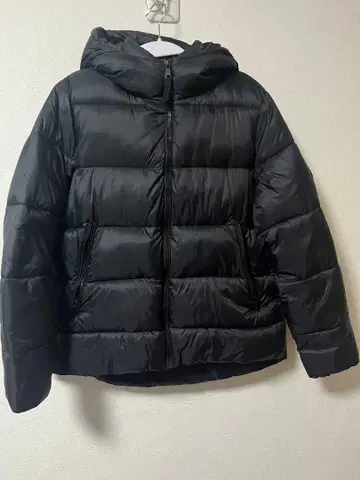 ZARA 후드 부착 다운 자켓 블랙 M 사이즈