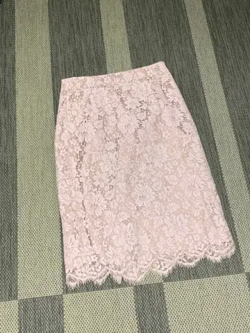 United Arrows 레이스 플라워 패턴 타이트 스커트