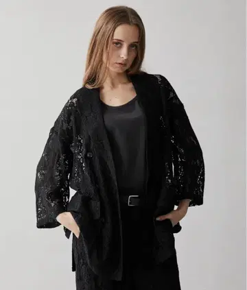 [ 완판템 ] CLEL 루즈 코드 레이스 반팔 더블 테일러드 자켓