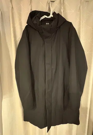 유니클로 하이브리드 다운 코트 XL