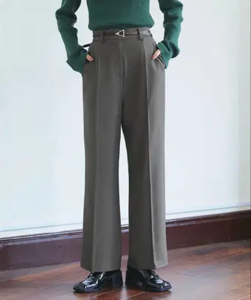 [ 미사용 새상품 ] RUIRUE BOUTIQUE 센터 프레스 슬랙스