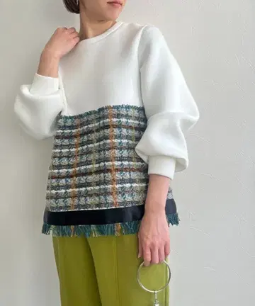 새상품 완판템 LHELBIE 트위드 도킹 상의