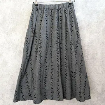 자수 플레어 롱 스커트 그레이