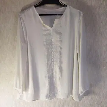 온워드 자유구 블라우스 티셔츠 화이트 계열 (001) 38 XL