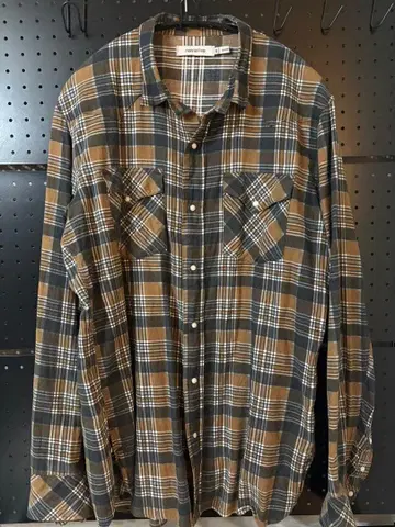 논네이티브 브라운 체크 플란넬 셔츠