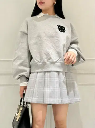 그레이 체크 무늬 플리츠 스커트