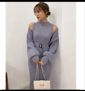 dazzlin 어깨 트임 니트 원피스