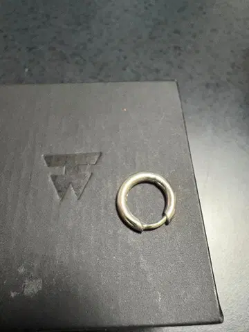 [ 한쪽 귀만 ] TOMWOOD 클래식 후프 스몰 실버