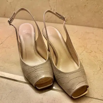 Riz URBAN TRADITIONAL 라이트 그레이 샌들 22cm