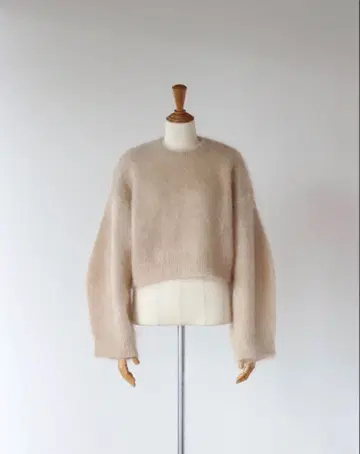 선착순.girlish St.cecilia 모헤어 니트 베이지