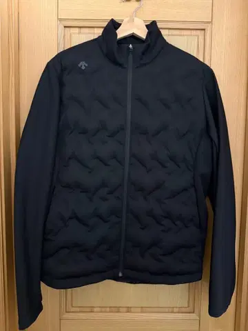 데상트 골프 다운 자켓