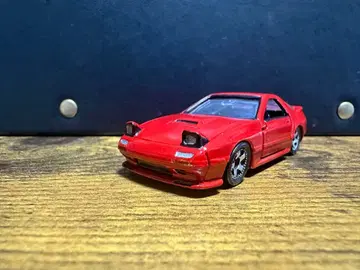 빨간색 스포츠카 미니카