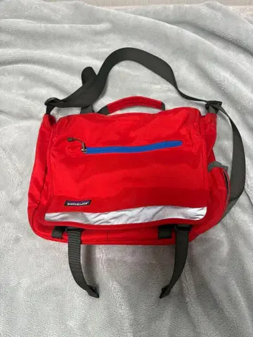 파타고니아 하프 마스 숄더백