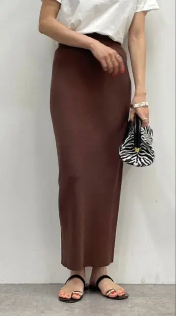 Loungedress 라운지 드레스 리브 니트 타이트 스커트 브라운