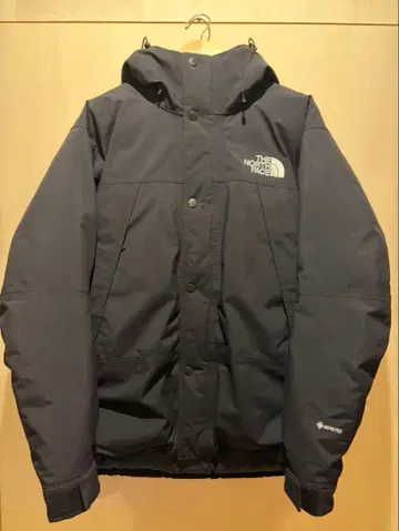 (새상품급) THE NORTH FACE 블랙 다운 자켓