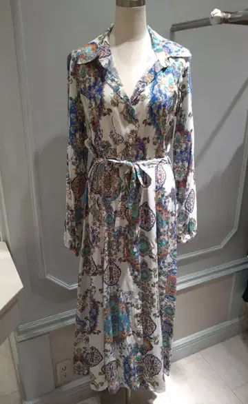 아모와르카프리스 플라워 롱 원피스 새상품급