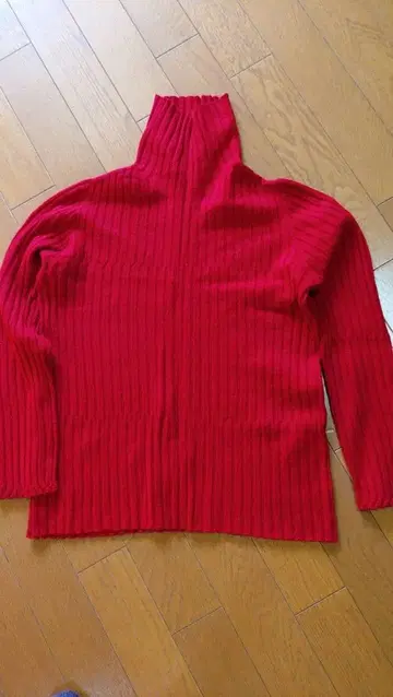 센소유니코*PIANURASTUDIO 빨간색 리브 스웨터 사이즈 38