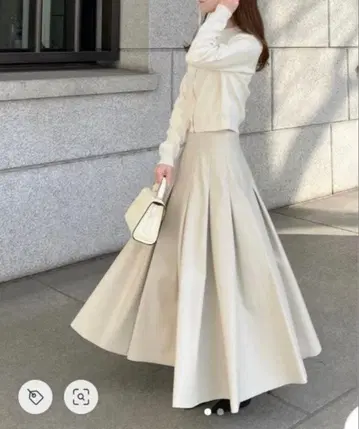 프레이 아이디 베이지 플레어 스커트