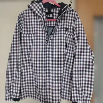 THE NORTH FACE 체크 무늬 마운틴 파카 L