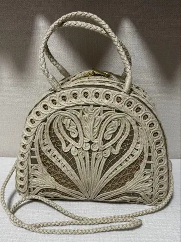 Mame Kurogouchi 코드 자수 반달형 핸드백