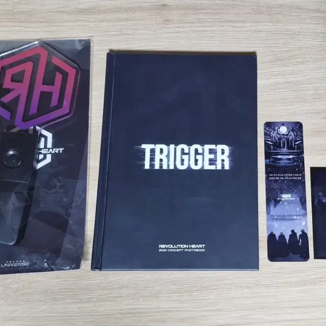 리레볼루션 포토북,응원봉