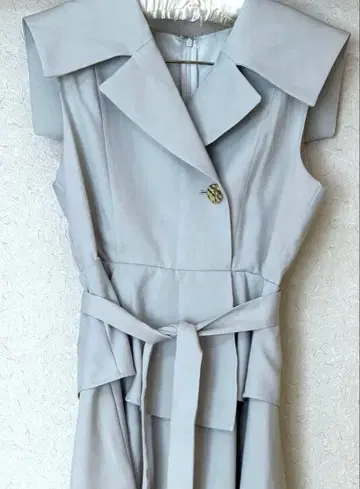 다즐린 아지메 플리츠 트렌치 원피스 M 사이즈