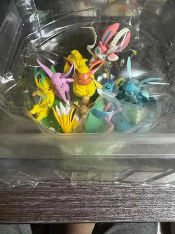 이브이 프렌즈 피규어