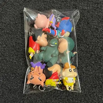 집게로 연결하는 마스코트 짱구