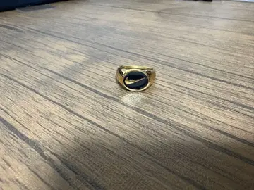 나이키 로고 골드링