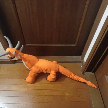 나의 오리지널 자작 봉제 인형. 이번 테마는 주황색 드래곤 드레이크.