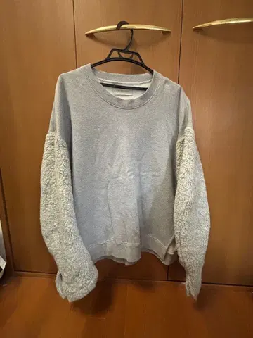 licht bestreben 리히트베슈트레벤 맨투맨 그레이