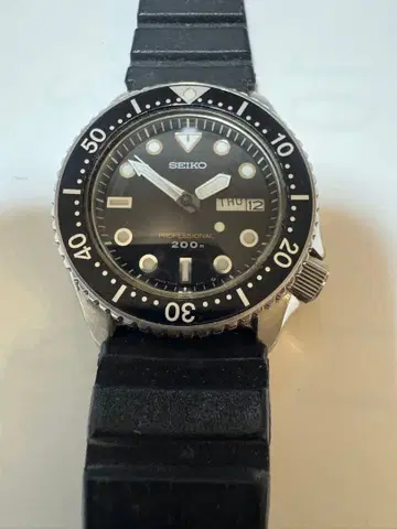 SEIKO PROFESSIONAL 200m 다이버 쿼츠