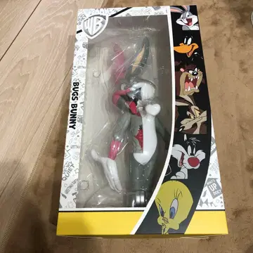 루니 튠즈 반해부 피규어