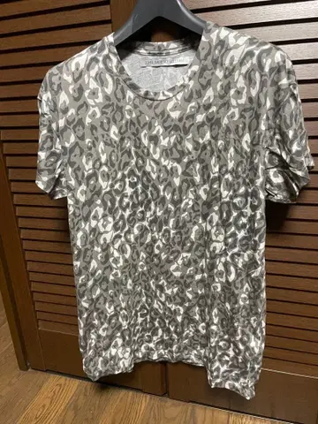 존 로렌스 설리번 레오파드 무늬 T셔츠