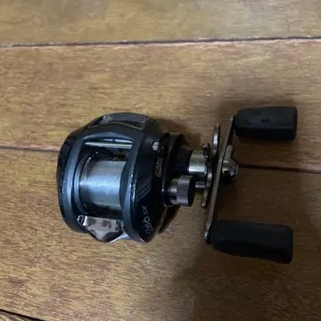 Revo SX 베이트 낚시릴