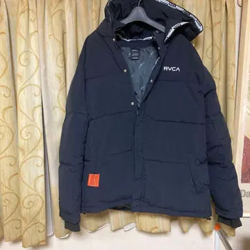 RVCA 후드 부착 블랙 다운 자켓 M