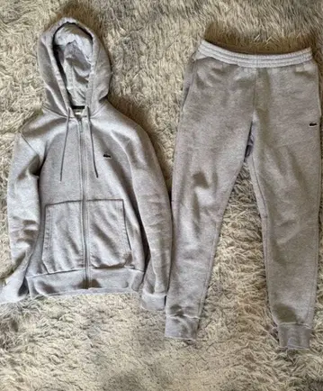 LACOSTE 그레이 풀 집업 후드티 & 스웨트 팬츠 세트