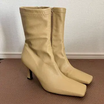 Mila Owen 미라 오웬 스퀘어 스트레치 부츠 베이지 23.5