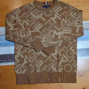 오늘 가격 인하 TOMMY HILFIGER 로고 스웨터 브라운