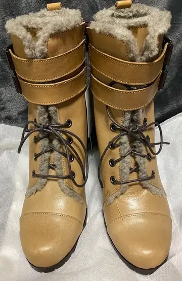 로트레아몽 베이지 부츠 36