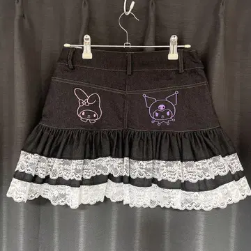 [택 포함 새상품] 데님 프릴 미니 스커트 멜로크로 자수 포함