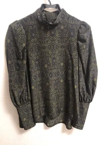 foufou 미사용 새상품급 plants in the UK blouse