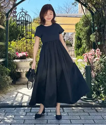 [ 미즈노 사아야 씨 콜라보 ] 턱 스커트 도킹 원피스 사이즈 1 네이비