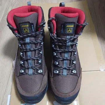 아조로 트레킹 슈즈 26.5cm