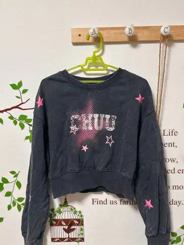 CHUU 별 패턴 크롭 맨투맨