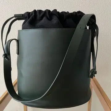 펠리코 양동이형 백 PIENA TUBO 그린