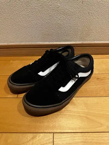 Vans 블랙/화이트 스니커즈