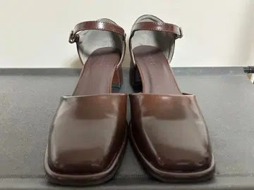 카스타네 펌프스 브라운 37