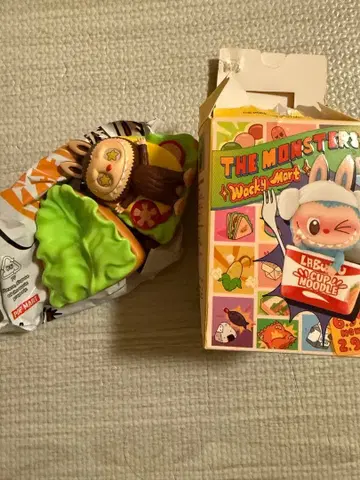 [정품] THE MONSTERS Wacky Mart 러브브 샌드위치