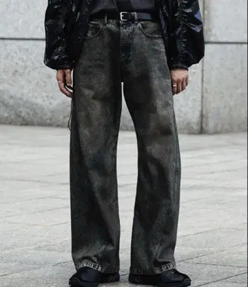 VINTAGE WASHED CURVED DENIM M 사이즈